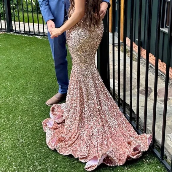green emerald velvet dress Pearl Pink Prom Dress Spaghetti Straps Lace Bodice Long Prom Dresses w